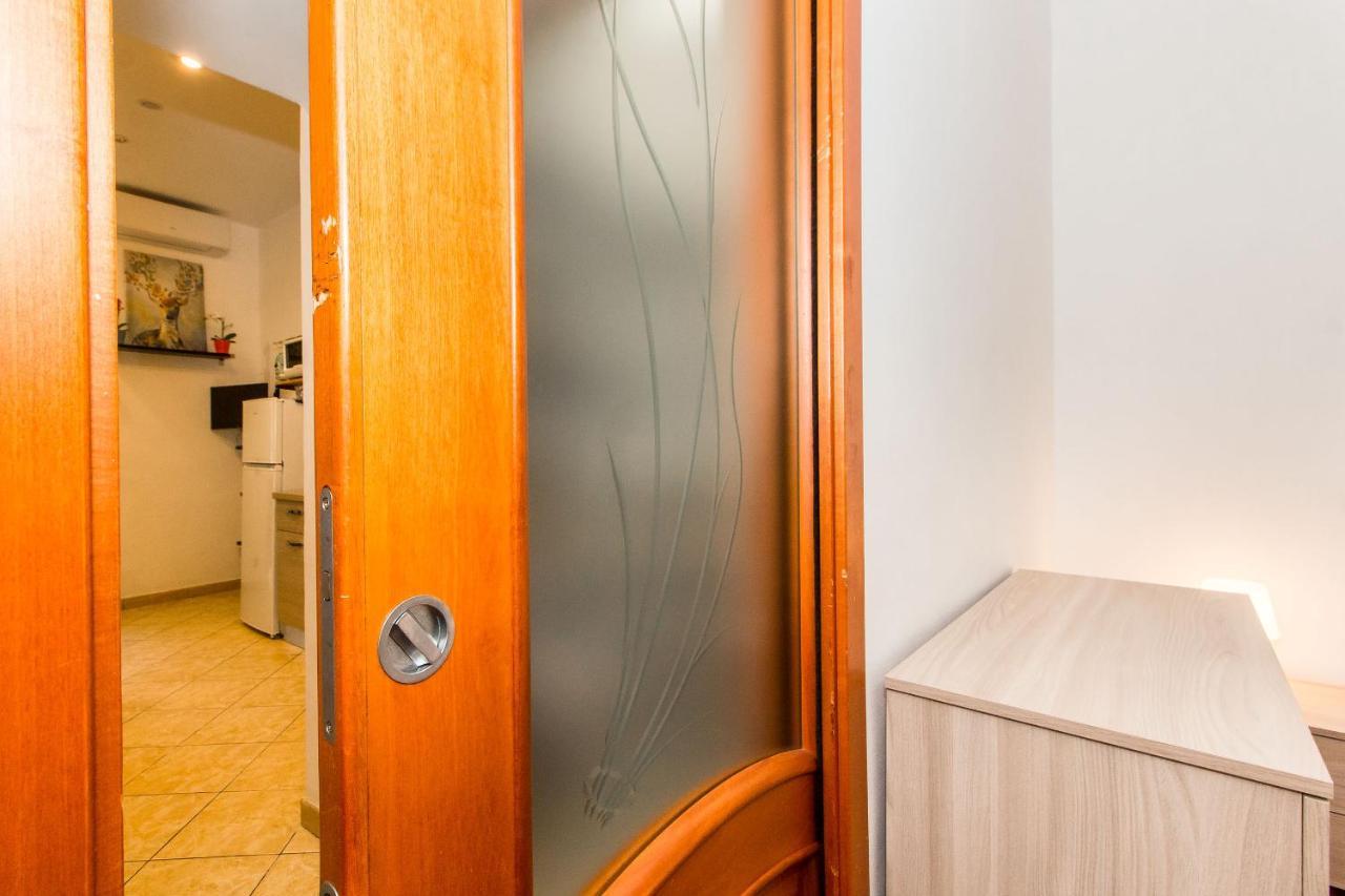 Piazza Bengasi Cozy Apartment トリノ エクステリア 写真
